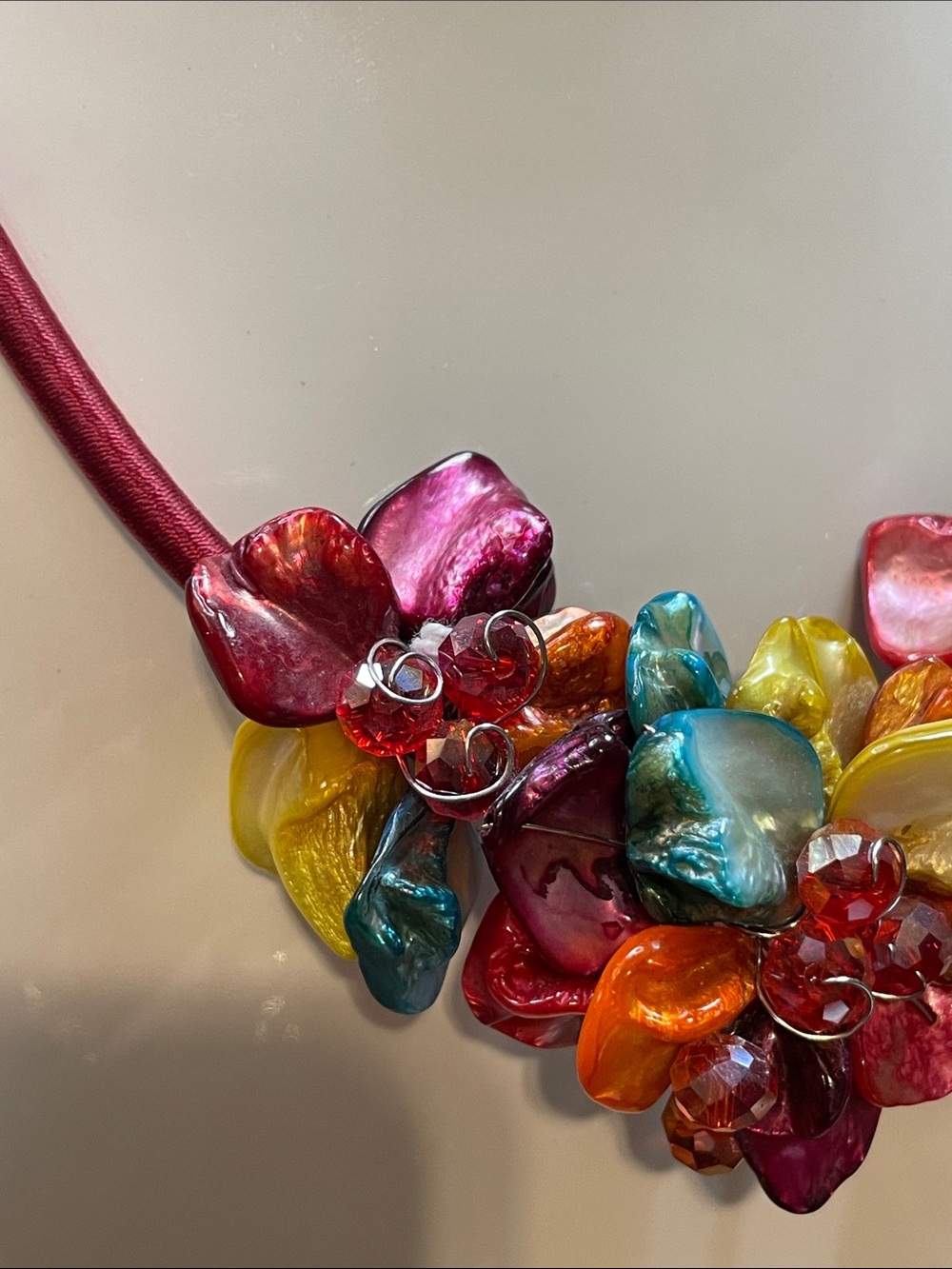 Multicolor Shell Floral Statement Necklace 16” - Picture 6 of 8